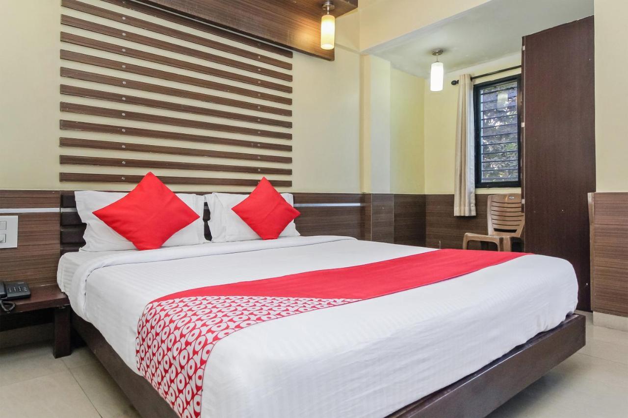 Oyo 30537 Hotel Megharaj Bijāpur Buitenkant foto