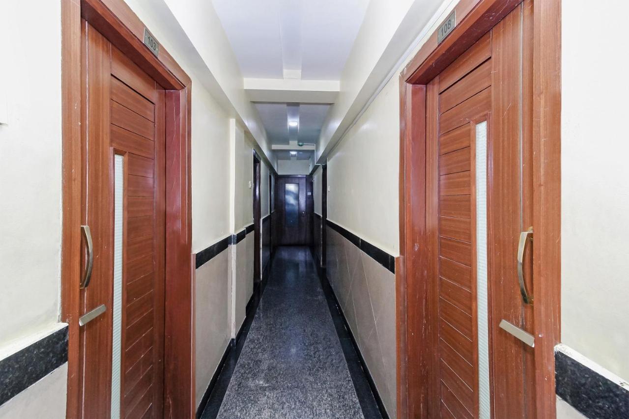 Oyo 30537 Hotel Megharaj Bijāpur Buitenkant foto