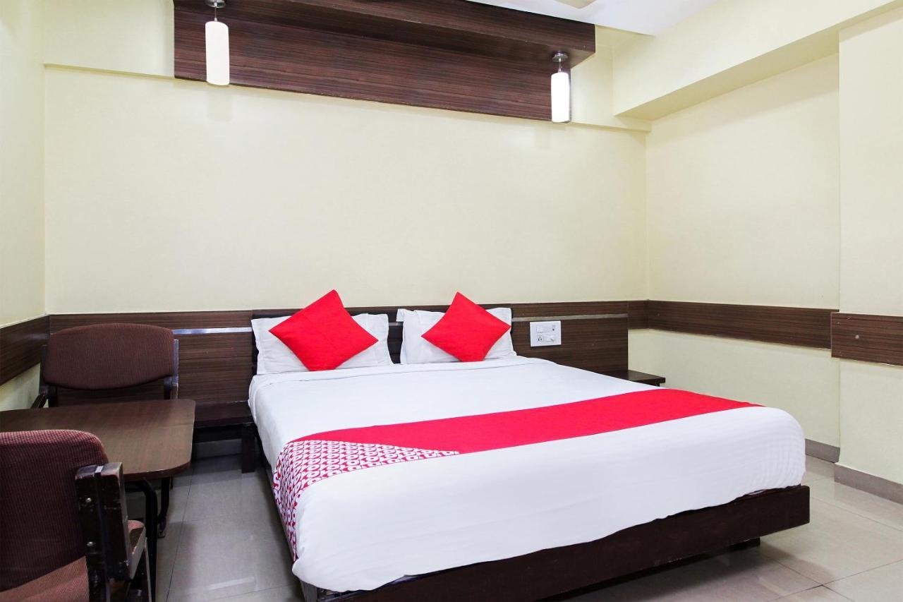 Oyo 30537 Hotel Megharaj Bijāpur Buitenkant foto